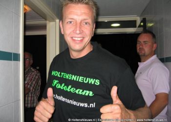 De laatste loodjes in de strijd om het grootste paasvuur van Nederland paasvuur espelo 