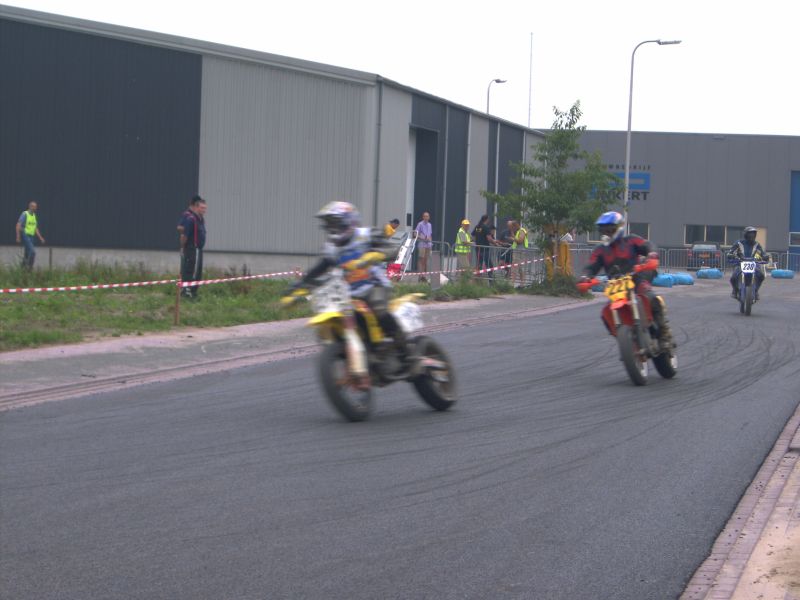 Supermotoren in Holten 