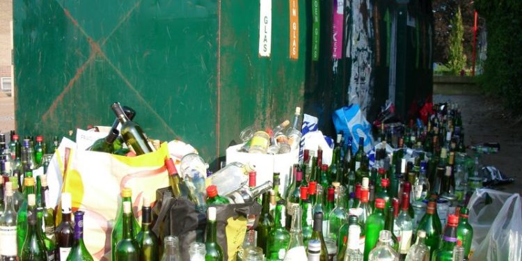 Keunefeesten voorbij glashandel blij Keunefeesten 