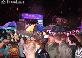 Muziek op het plein op zondag 28 augustus - Optreden Notes geannuleerd smidsbelt 