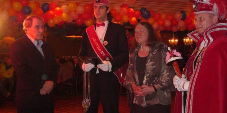 Fam Vincent-Krekel Keunedarper van het jaar korhanen keunedarper fienpreuvers carnaval 