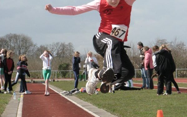 Eerste seizoenswedstrijd Atletiek atletiekvereniging 