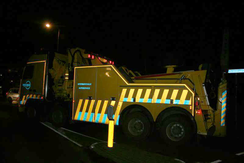 Vast onder het viaduct politie 