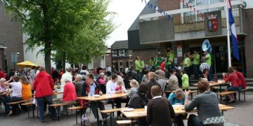 HoltensNieuws.nl Stoer met Steen en Leer Stoer met Steen en Leer