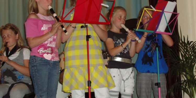 HoltensNieuws.nl Geslaagde slotvoorspeelavond HMV Geslaagde slotvoorspeelavond HMV hmv