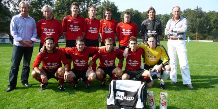 Palazzo sponsort tassen 1e Elftal VV Holten vvholten 