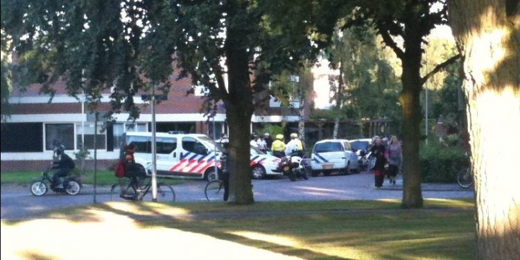 Grote brommer en scooter controle in Holten waerdenborch politie de waerdenborch 