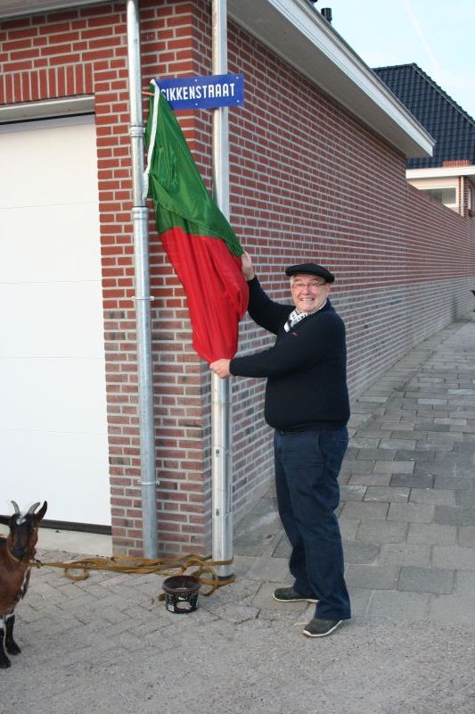 Sikkenstraat in ere hersteld 