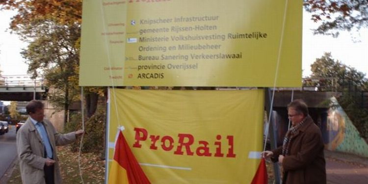 Bouw van geluidsschermen in Holten van start 