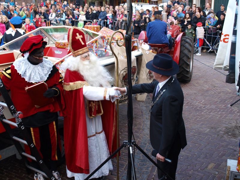 Sint eindelijk in Holten kulturhus gemeente 