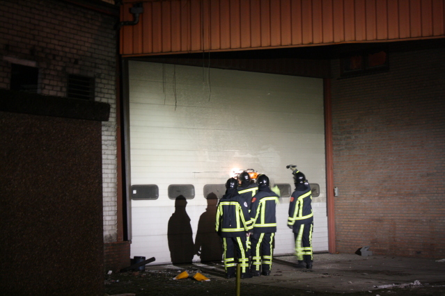 Grote brand in voormalige machinefabriek Nido politie brandweer 