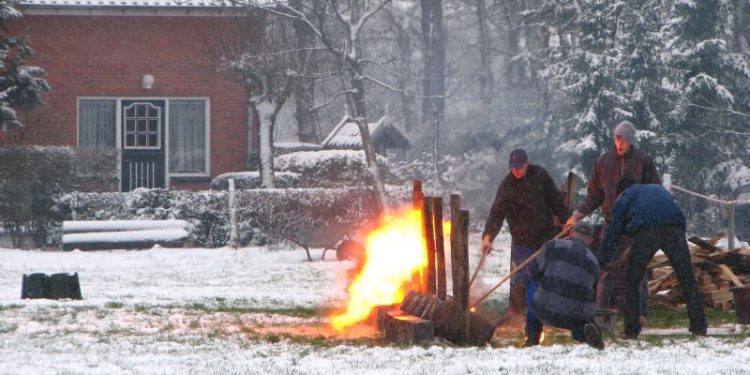 Willem ter Schure wint BK Bokaal paasvuur oudheidkamer gemeente 