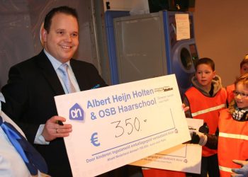 Vakantie in eigen dorp voetbal Keunefeesten 