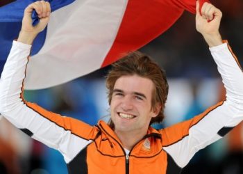 Straattennis zet Holten aan het tennissen tennisclub 