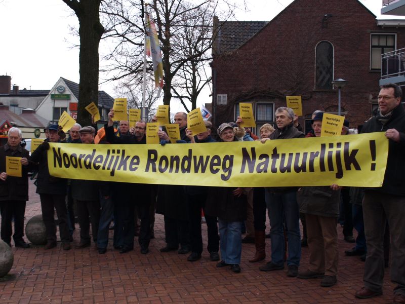 Krant over rondweg 