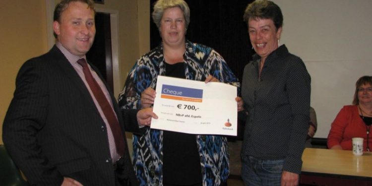 HoltensNieuws.nl NBvP krijgt 700 Euro NBvP krijgt 700 Euro vrouwen van nu espelo