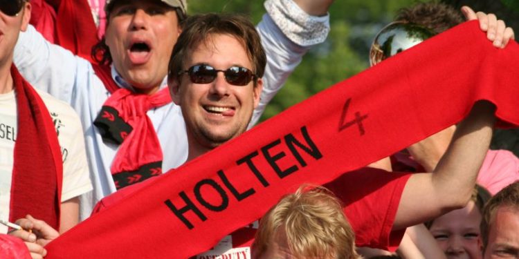 Holten 4 promoveert toontje bie toontje 