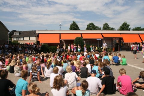 Eindelijk grote vakantie haarschool 