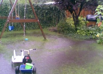 Wateroverlast in Holten, stuur je foto's brandweer 
