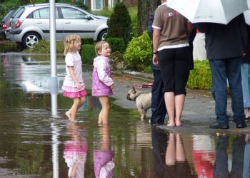 Wateroverlast in Holten, stuur je foto's brandweer 