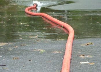 Wateroverlast in Holten, stuur je foto's brandweer 
