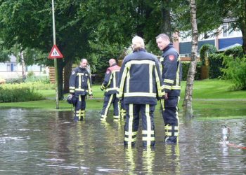 Wateroverlast in Holten, stuur je foto's brandweer 