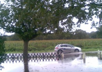 Wateroverlast in Holten, stuur je foto's brandweer 