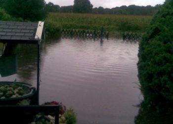 Wateroverlast in Holten, stuur je foto's brandweer 