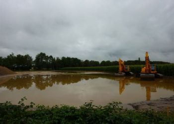 Wateroverlast in Holten, stuur je foto's brandweer 