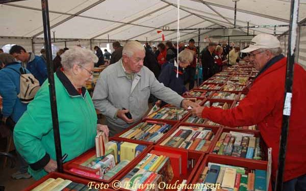 Boekenmarkt gemeente 