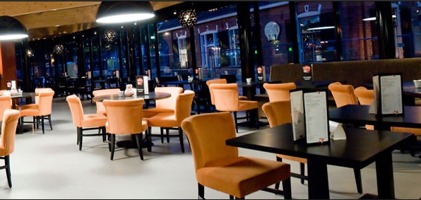 Openingsfeest en SwingNight bij Tastoe tastoe kulturhus 
