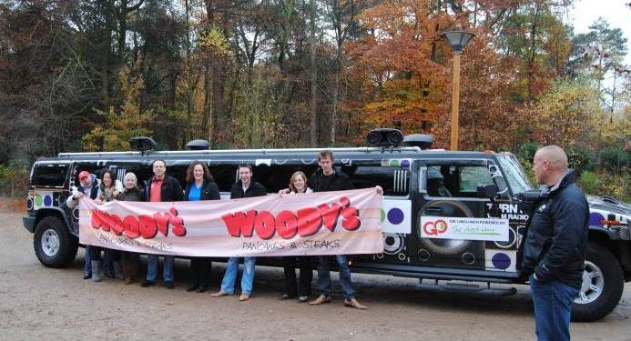 HoltensNieuws.nl Limo-Lunch Woody’s pancakes & steaks. Limo-Lunch Woody’s pancakes & steaks.