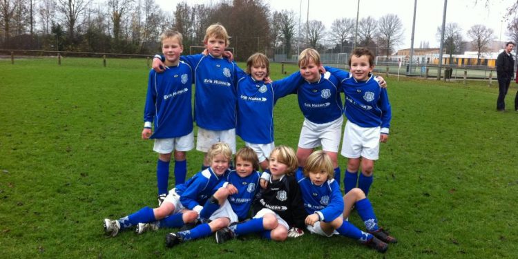 HoltensNieuws.nl Blauw-Wit ’66 F 3: CAMPIONE ! Blauw-Wit ’66 F 3: CAMPIONE !