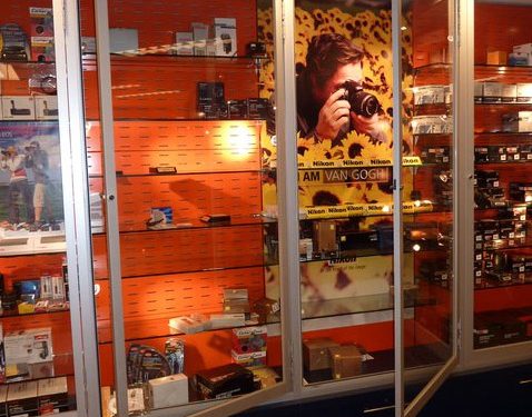 Inbraak bij Foto Ten Velde politie inbraak 