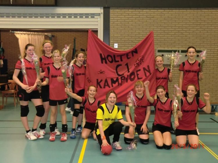 HV Holten ongeslagen kampioen nijkamp hv holten 