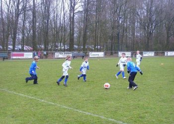 Minicompetitie gaat van start voetbal blauwwit 