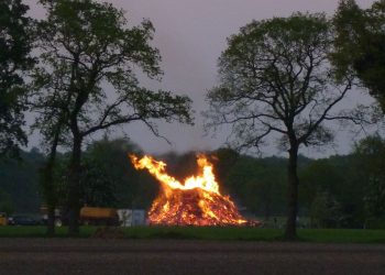 Fatale gevolgen door gedraaide wind? paasvuur beuseberg 