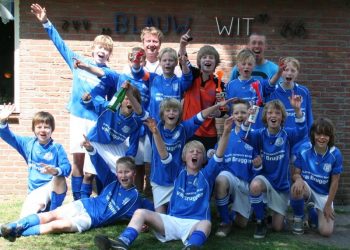 Minicompetitie gaat van start voetbal blauwwit 