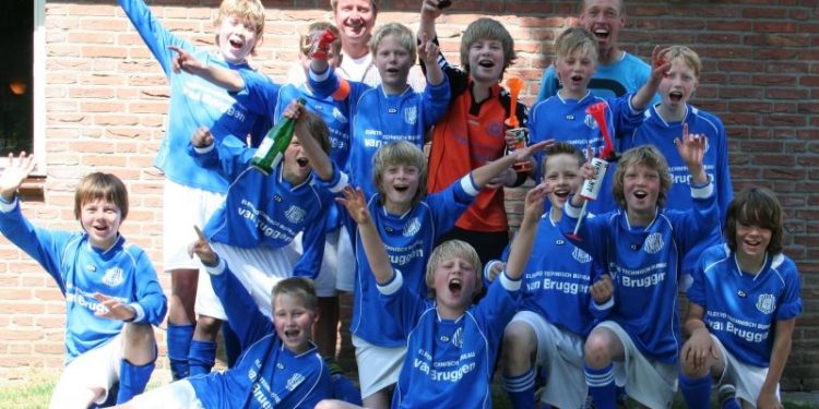 D1van Blauwwit’66 Kampioen blauwwit 