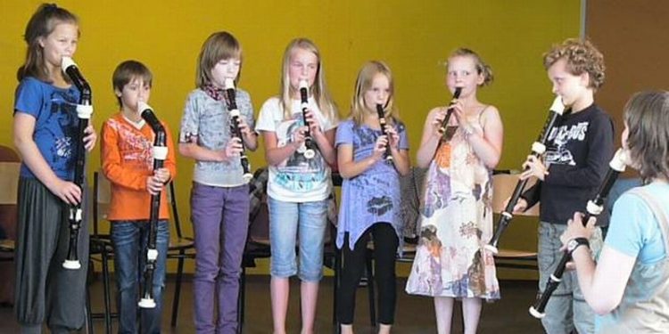 HoltensNieuws.nl Blokfluitles op de Holterenk Blokfluitles op de Holterenk