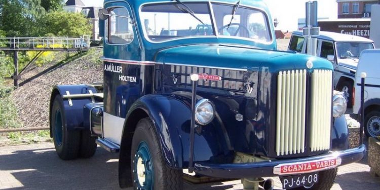 Oldtimertrucks bij Muller muller 