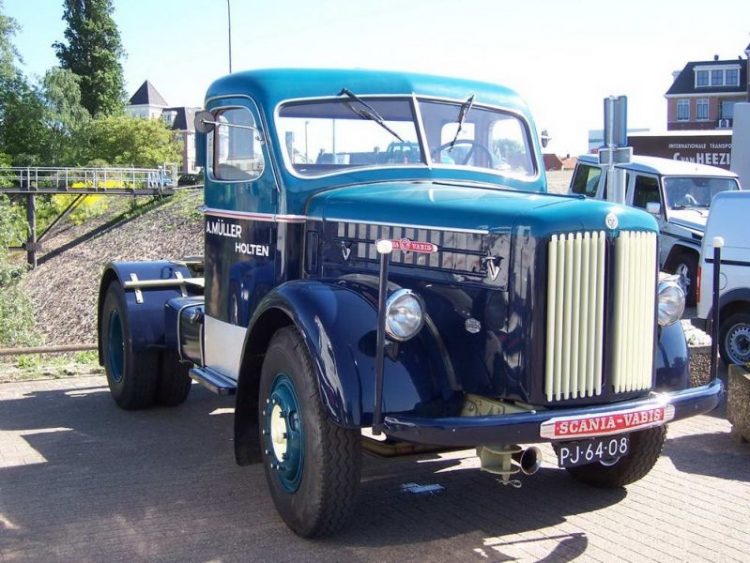 Oldtimertrucks bij Muller muller 