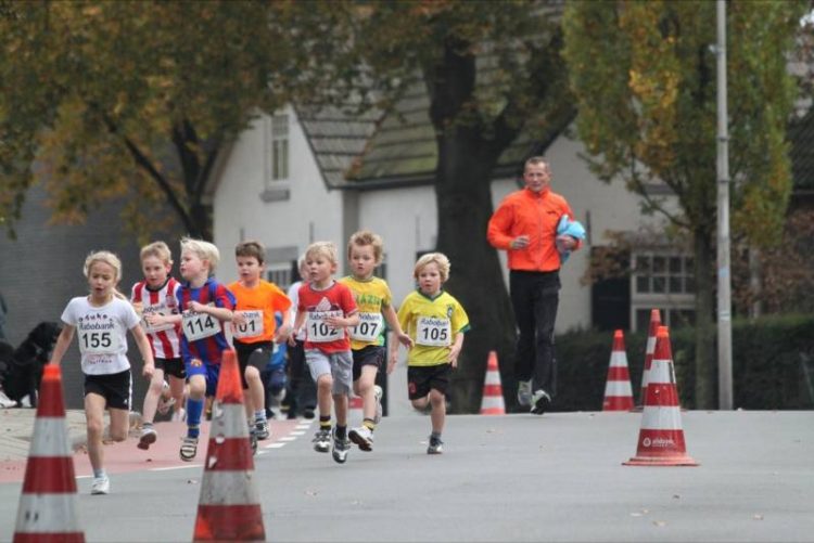 Lekker druk TIB-DRW Diepe Hel Holterberg Loop atletiekvereniging 