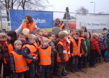 Eerste steen nieuwe Holterenkschool holterenkschool 