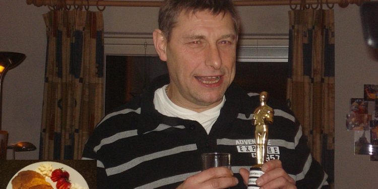 Henny Kevelham winnaar kniepertjes bakken. 