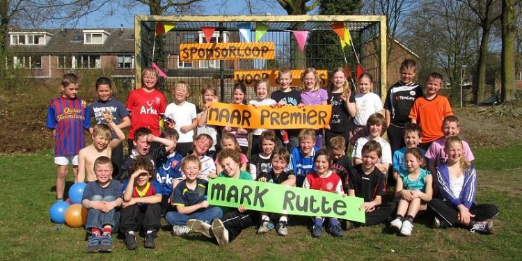 Mark Rutte nodigt Haarschool Holten uit haarschool 