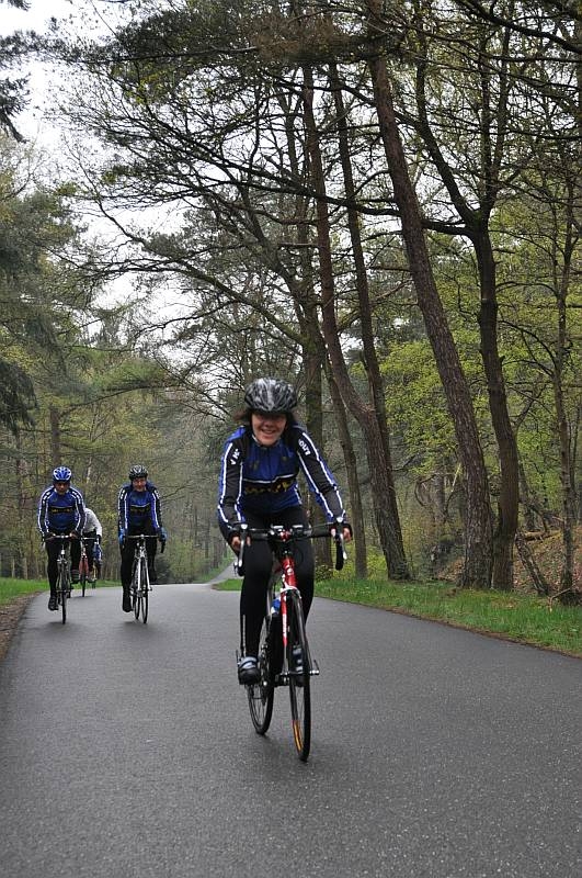 Holterbergtoer met veel tevreden fietsers wielervereniging sallandse heuvelrug 