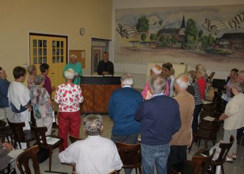 Henk Linker 12.5  jaar dirigent van Holten Gemengd Koor Jubileum 