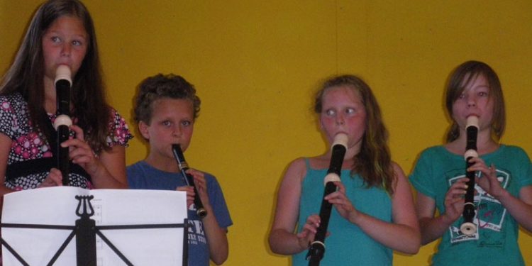 Blokfluit uitvoering op de Holterenkschool holterenkschool 