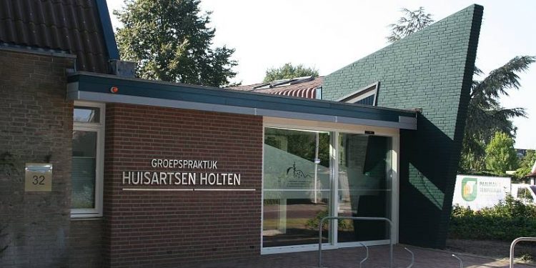 HoltensNieuws.nl Eerste fase verbouwing Huisartsenpraktijk Holten gereed! Eerste fase verbouwing Huisartsenpraktijk Holten gereed!